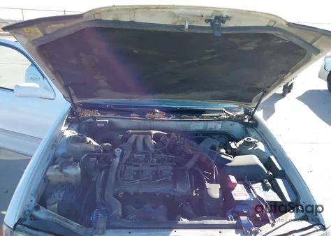 1999 Toyota Avalon Xl from USA, damaged, VIN 4T1BF18B0XU317004